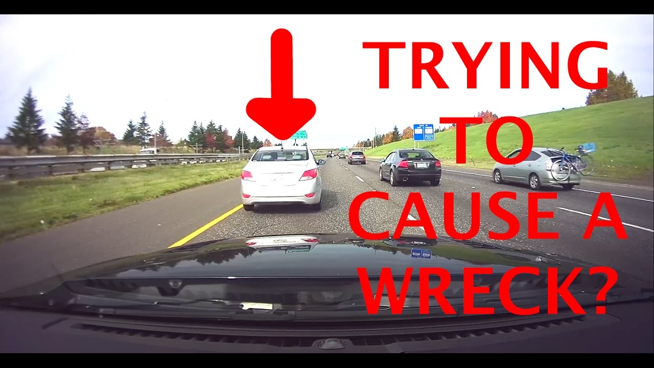 [BlackVue Footage] Car Brake Checking On Highway Fast Lane