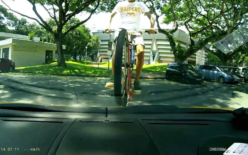 BlackVue captures a teen riding his bike… over a Lamborghini