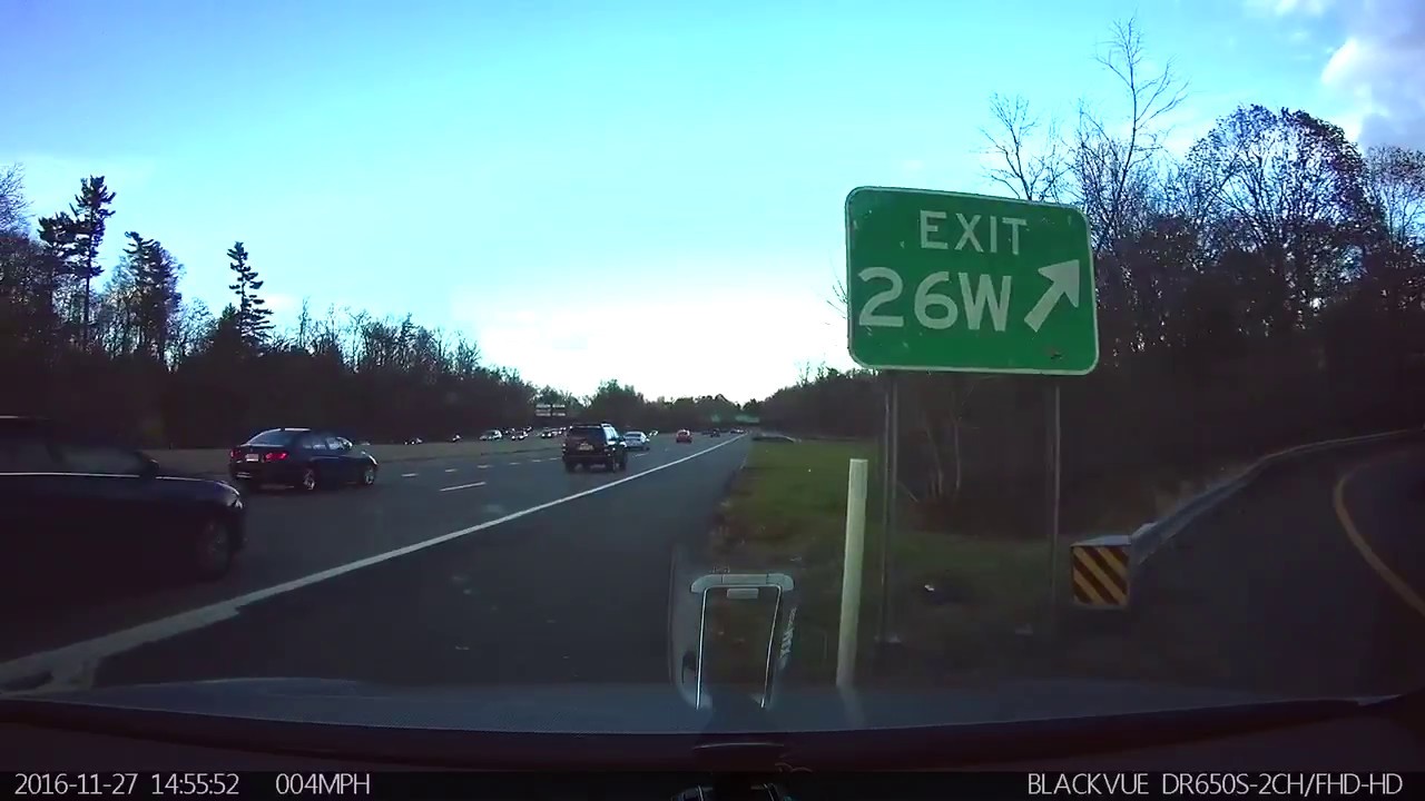 Close Call featuring Tesla X Captured on BlackVue Dashcam