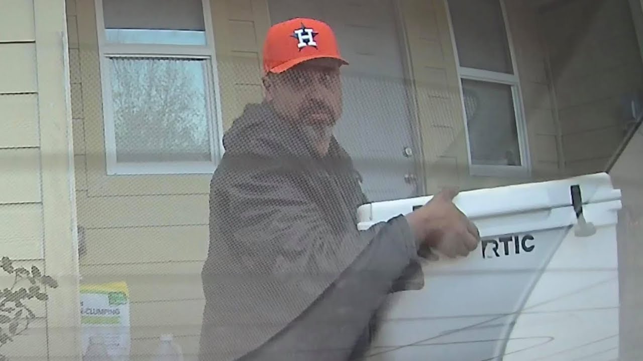 Thief Caught Red-handed On BlackVue DR900S-2CH