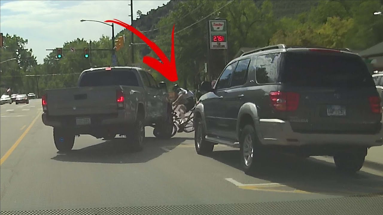 Truck vs. Bicycle Accident Caught On DR900S-2CH