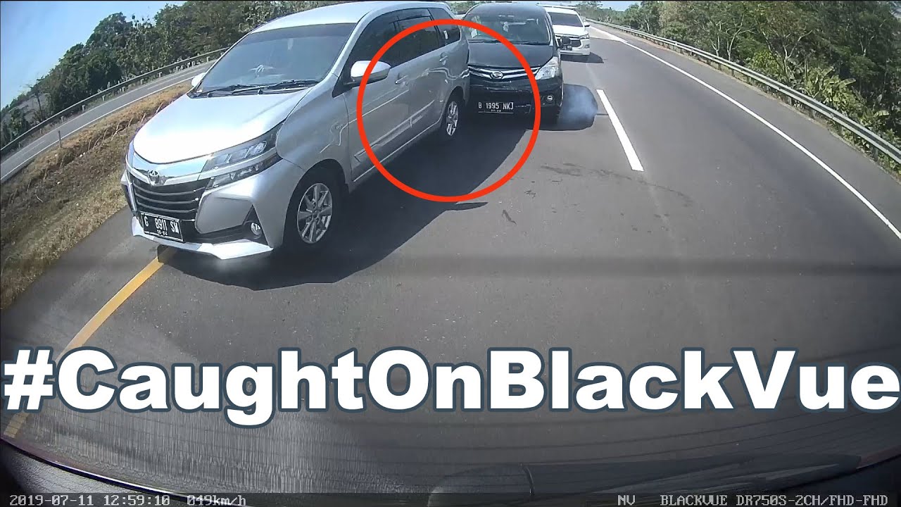 Maintenance Sign Causes A VERY Close Call On a Highway #CaughtOnBlackVue